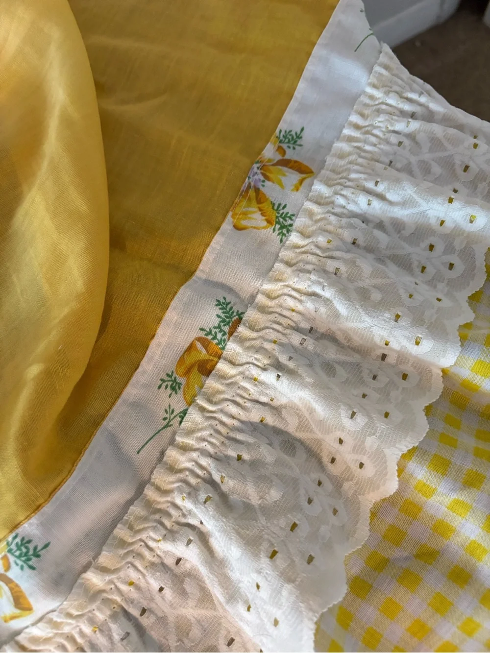 Vintage Yellow Gingham Half Apron Floral Eyelet Lace Ruffle